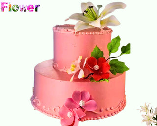 Torta Gigli di Primavera a due piani decorata con fiori floreali eleganti, realizzabile vera o decorativa, ideale per matrimoni e cerimonie